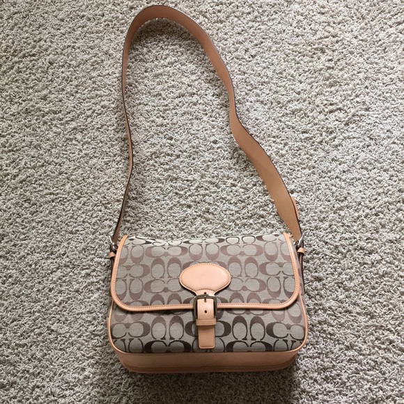 Coach shoulder bag - Picture 2 of 15